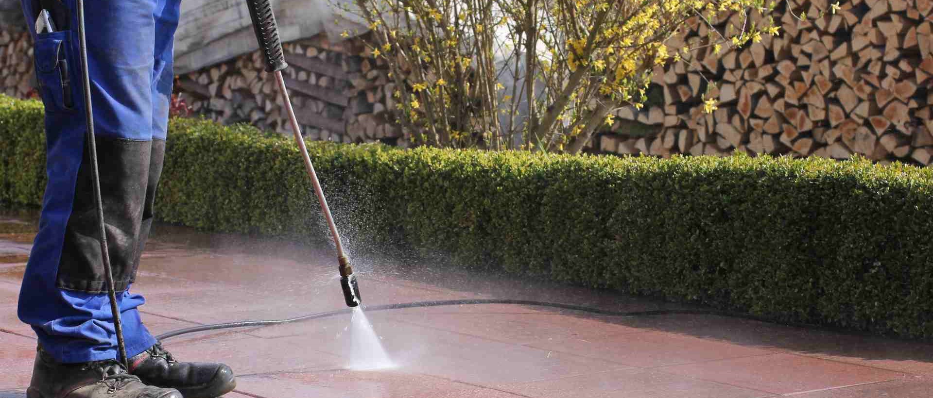 garden maintenance WD17